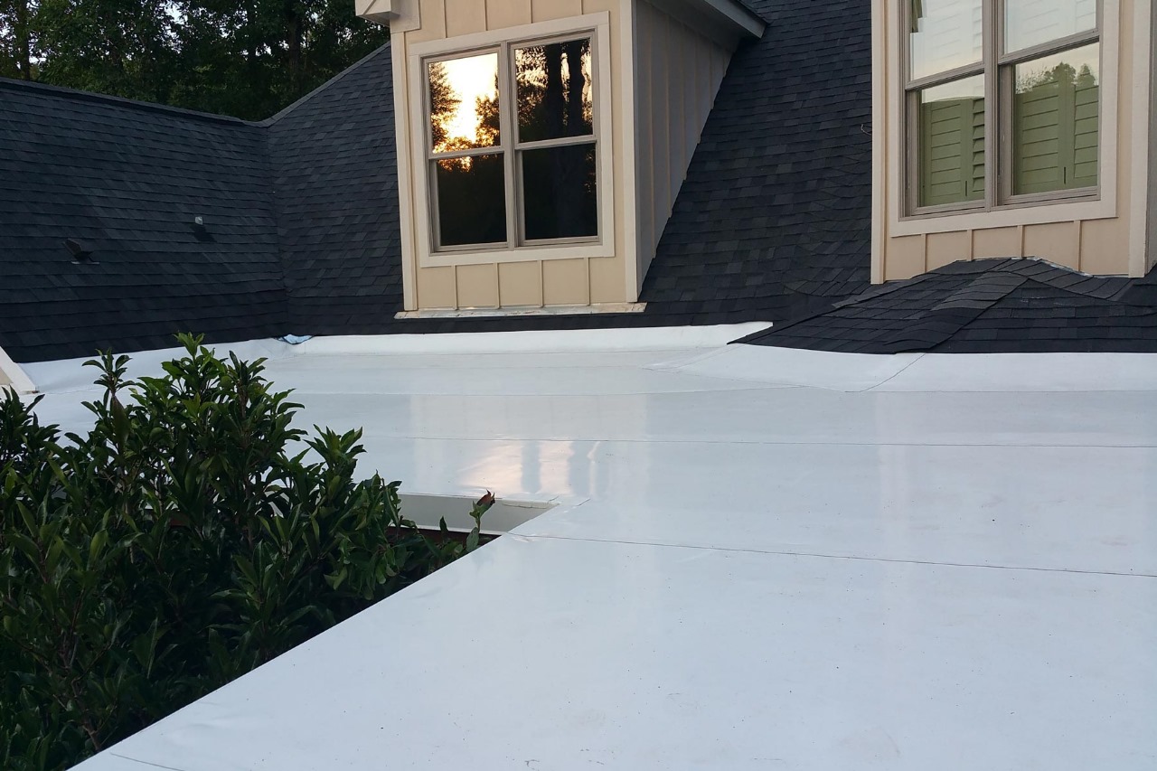 Simpkins Roofing and Siding offers bathroom renovation, kitchen renovation, deck repair wood, gutter service, expert roofing work and more in Maryland and Delaware.